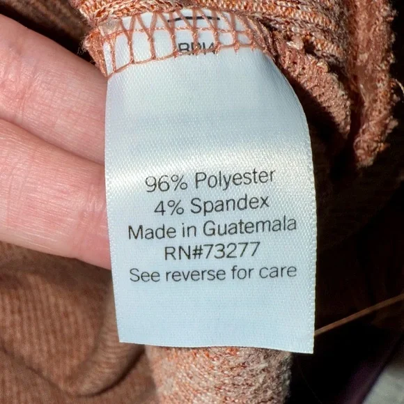 SO Women's Heathered Orange Ribbed Crew Neck Sweater - Picture 5 of 6